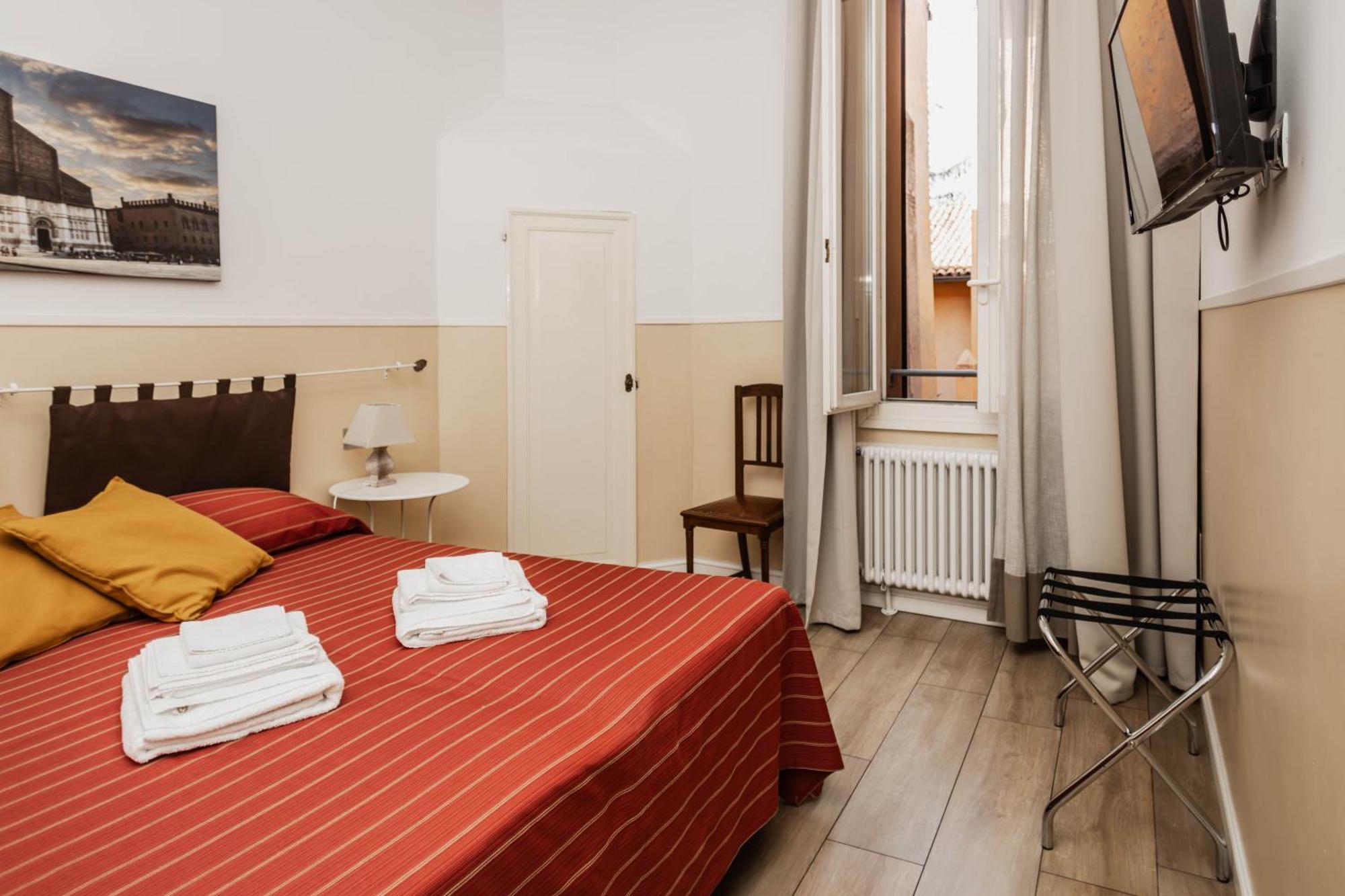 Il Tiro Rooms Bologna Bagian luar foto